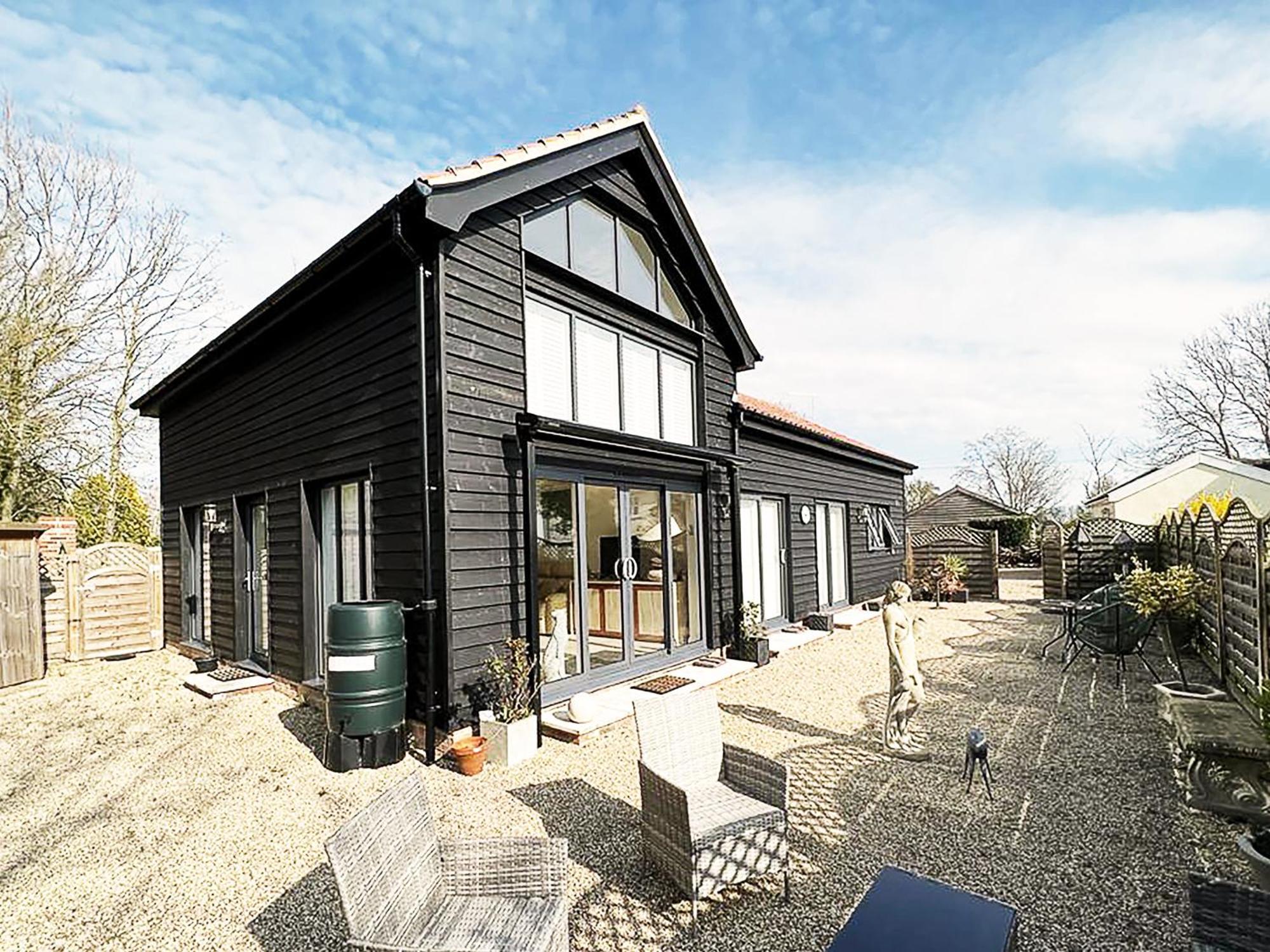 The Muse By The Suffolk Cottage Collection Framlingham Exteriör bild